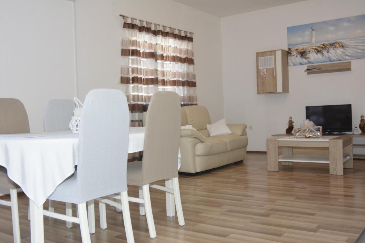 Apartment Lana Сень Экстерьер фото